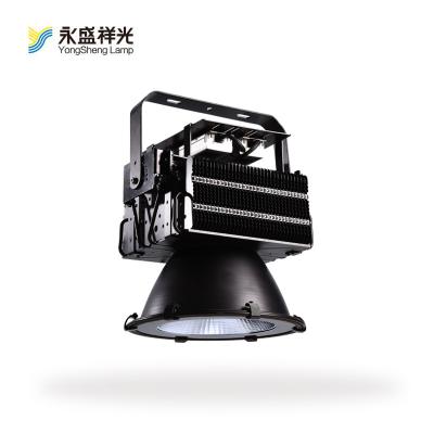 China Airport 15m-35m 100w 200w 300w 400w 500w 1000w LED High Mast Lighting With Lifting System for sale