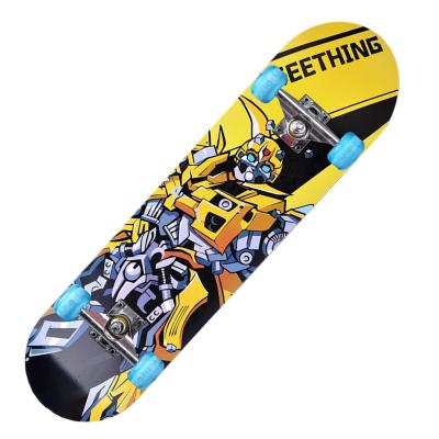 China Best Selling Custom Youth Skateboard Canadian Pro Maple Skateboard Complete Outdoor Deck for sale