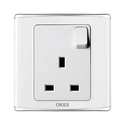 China Flame Retardant PC Material 13A 2Gang 3 Pin Double UK BS Switch Standard Socket With Neon USB Port for sale