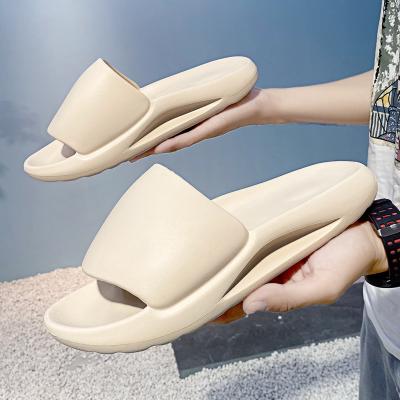 China 2020 New Style Trend Fashion Big Size Beach Men Slipper Summer Comfortable Outdoor Slides Sandals Comfortable Outdoor Yeezy Slippers for sale