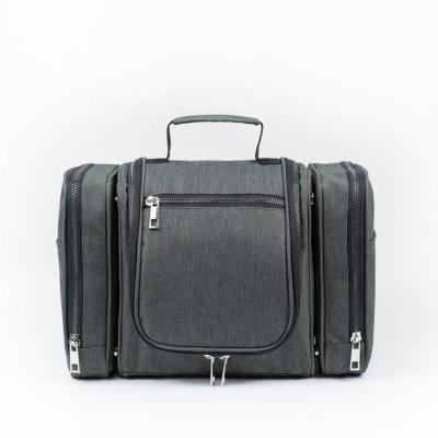 China Fashion Top Fashion Unique Design Luxury Hanging Toiletry Kit Bag for sale