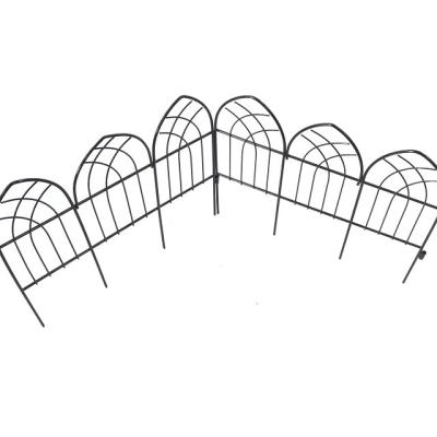 China Easily Assembled Modern Popular Petaloid Metal Wire Fence For Flower Plants In The Garden for sale