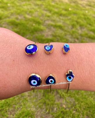 China Latest Classic Vintage Blue Eye Devil's Eye Bracelet Fashion Popular Heart Shaped Palm High Quality Devil's Eye Bracelet For Women for sale