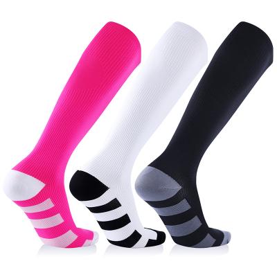 China Factory Wholesale QUICK DRY Compression Sport Socks Breathable Sport Compression Socks for sale