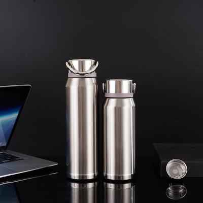 China Hot Sustainable Logo 620ml Custom Reusable Metal Water Bottle Vacuum Insulated Stainless Steel Sport Water Bottle for sale