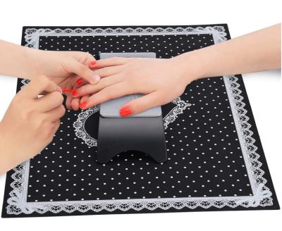 China Easy to clean Table Mat Foldable Manicure Pedicure Nail Art Salon Practice Pad Silicone Hand Cushion Nail Pillow easy to clean for sale