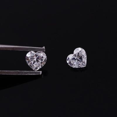 China Lab Grown Diamond Fancy cut DEF Color VS VG IGI  Heart cut Heart shape size 3*3.25mm-5.5*6mm 0.13ct-0.74ct Heart Cut for sale