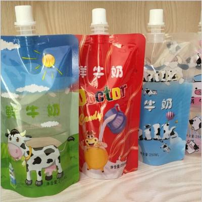 China Cartoon Printing Fresh Milk Liquid Spout Bags 2 Layers Material for sale