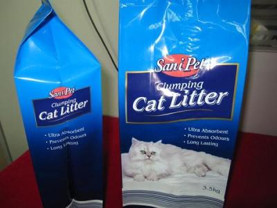 China Prevents Odours 3.5 Kg Volume Self Standing Cat Pet Food Bags Pouches for sale