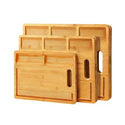 China Disposable 3 Piece Set Bamboo Chopper For Meat Serving Tray With Built-In Compartments With Juicing Groove And Handles for sale