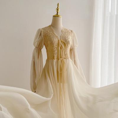 China 2022 New Products Breathable Custom Made Wedding Dress Wedding Sexy French White Lace Tulle Noble Fairy Dress Retro for sale