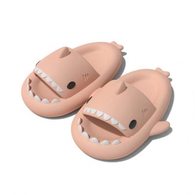 China Lightweight Kids Design Fashionable Shark Slides Slippers Boys Girls Sandals Bathroom Slides for sale