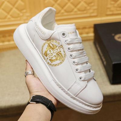 China Luxury sneakers 2021 fashion trend BIN OEM big sizes men team shoes women shoes casual shoes walking style shoes for sale