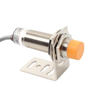 China Machinery M18 Proximity Switch Controller Proximity Sensor DC Proximity Sensor Convex Switch 8mm for sale