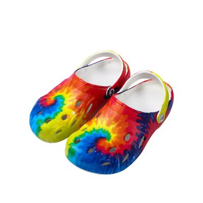 China Anti-slippery Rainbow Shoes Classic Garden EVA Flat PVC Clogs Men Fashion Print Clog Tied Tied Unisex Slipper Shoes Rainbow Pink Clogs Shoes for sale