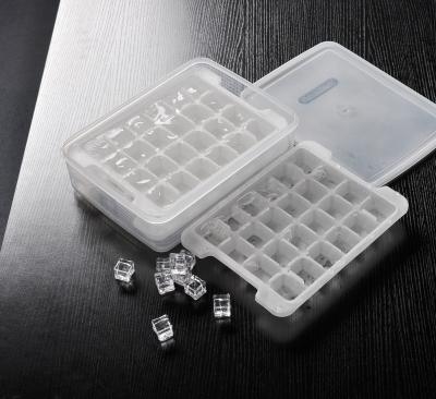 China Wholesale Sustainable 3 Tier Small Square Ice Trays Set Food Grade Transparent Plastic Ice Cube Trays With Lid And Bin for sale