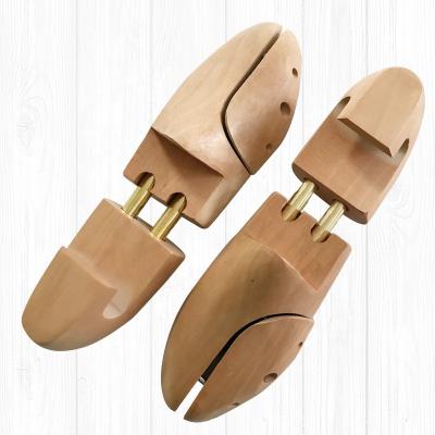 China Wooden Adjustable Hardwood Shoe Expander Stretcher For Men Women for sale