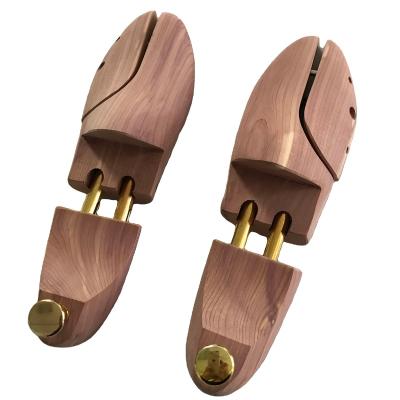 China Repel Moth Easy Comfy High Quality Wooden Shoe Tree With Cedar Shoe Tree for sale