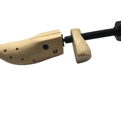 China Repel Moth High Quality Twin Tube Adjustable Pine Wood Shoe Shaft for sale