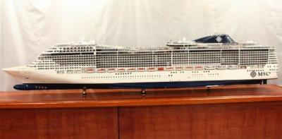 China Professional Reproduction MSC Divina Cruise Ship Models With Woodiness Hull Material for sale