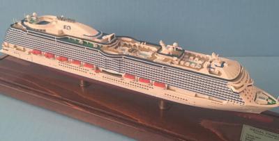 China Custom Handcrafted Model Ships With Regal Princess Cruise Ship Series for sale