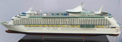 China Regent Seven Seas Explorer Toy Cruise Ship Model 0.001mm Simulation Accuracy Index for sale