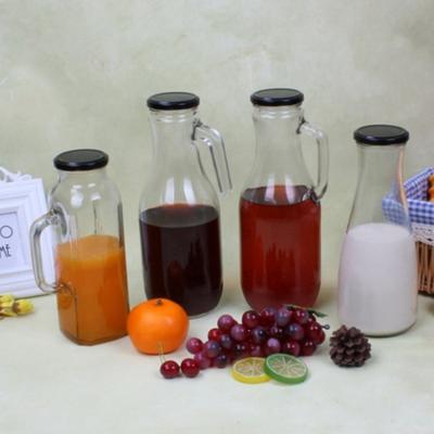 China Plastic Or Metal Screw On Non Spill Cap Customize Low Moq Wholesale 1 Liter Juice Bottles Carafe Juice Glass Bottle for sale