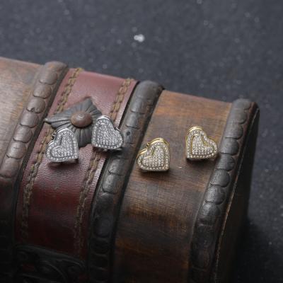 China Fashion 21524 Copper Zircon Stud Earrings Heart-shaped Hip Hop Jewelry Hip Hop Earrings For Men And Women for sale