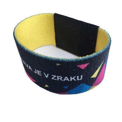 China Eco - Friendly Price RFID Polyester Wristband Waterproof / Raincoat Fabric Best Wristband for sale