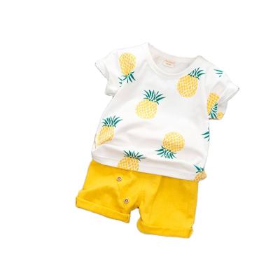 China 2021 summer new fashion printed pineapple and carrot printed round neck sleeve shorts baby boy clothing for sale