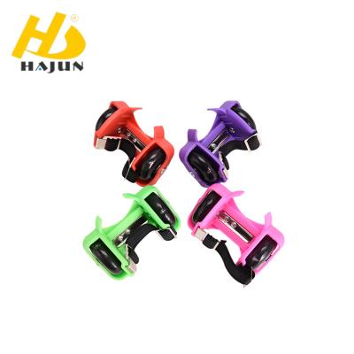 China Economical and reliable pp bracket+PU wheel design new led lights street glider wheel roller skate flashing shoes with discount for sale