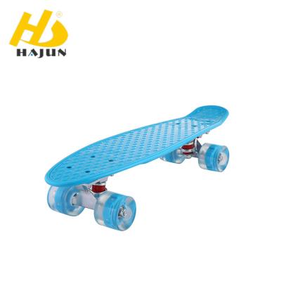 China Cheap pp duck+aluminum truck+PU wheel china 4 wheels skateboard plastic street surfing decks with competitive price for sale