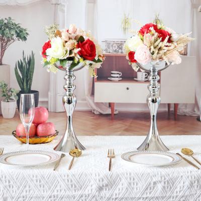 China Romantic Wedding Decoration Gold Metal Flower Arrangement Stand Metal Flower Stand Table Centerpieces For Wedding Home Decor Thanksgiving Christ for sale