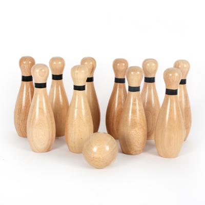 China Indoor Game / Outdoor Game Lawn Bowling Games Giant Bowling Pin Set For Family Kids And Adults for sale