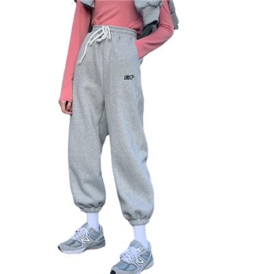 China 2021Oversized Gray Jogging Sweatpants Women Korean Style Joggers Viable Track Pants Embroidery White Pants For Female Streetwear for sale