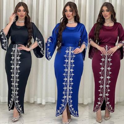 China Polyester Daffah Islamic Clothing/Dubai Cotton Abaya Thobe Solid Color Rhinestone Long Dress Muslim Style Luxury Ethnic Elegant Formal Dress Ramadan Islamic Clothing for sale