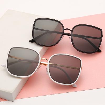 China 10 Years New Color Experience NIWOTA 202101 Metal Frame Sunglasses 2021 Outdoor Multi Legs Women for sale