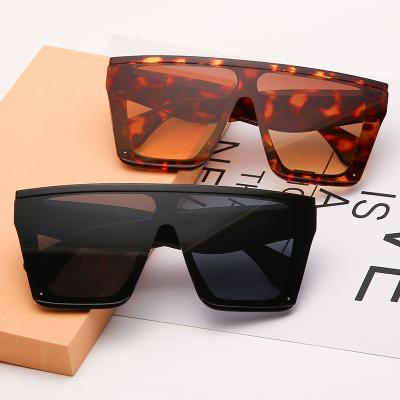 China 10 Years Experience NIWOTA 10770 Hot Selling Outdoor Square Sunglasses Men Summer River for sale