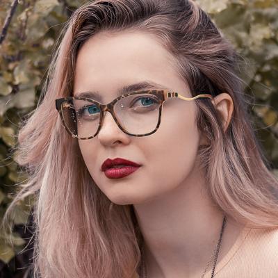 China New NIWOTA 2063 Fashionable Anti Legs Women's Curved Blue Light Cat Eye Optical Glasses Read TV Newspaper Glasses for sale