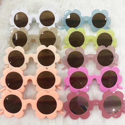 China 10 Years Experience NIWOTA114011 Sun Flower Boys Girls Shade Eye Protection Child Outdoor Sunglasses 2021 for sale