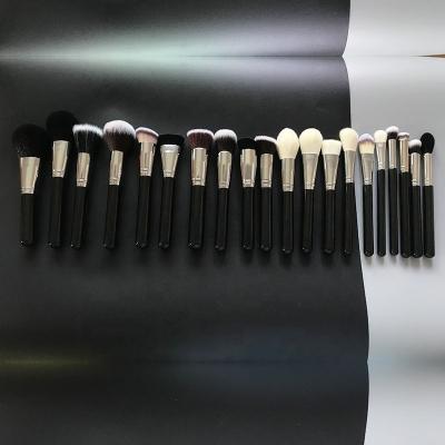 China Angular Blush 42pcs Black Silver Professional Makeup Artist Brush Set Private Label Contour Bronzer Cosmetics Tool Kits for sale