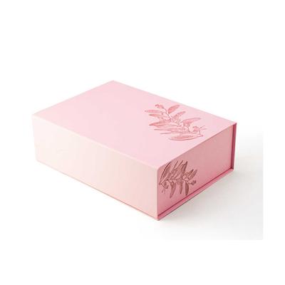 China Collection Handmade Custom Cosmetic Packaging Holiday Bouquet Design Logo Magnetic Gift Box For Home Spa Set for sale