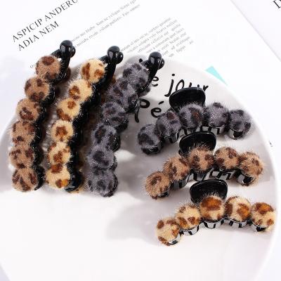 China 2022 New Luxury and Fashionable Banana Clip Leopard Print Tassel Acrylic Hair Claws Hairpins Clips Trendy Hair Clip for Women Girls Hair Accessories for sale