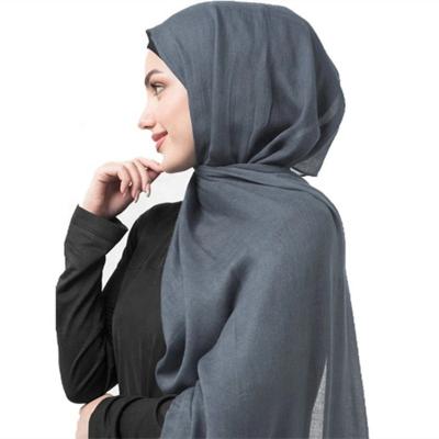 China 2021 wholesale simple luxury thick bubble georgette borong tudung woman heavy shawl soft elegant hijab muslim chiffon scarf for sale