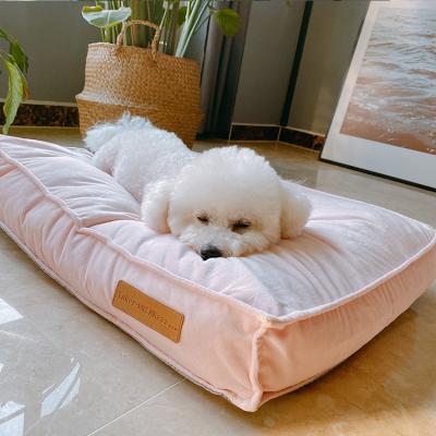 China Cat Kennel Cartoon Pet Kennel Breathable Winter Kennel Dog Bed Warm Dog Mat Pet Products Wholesale for sale