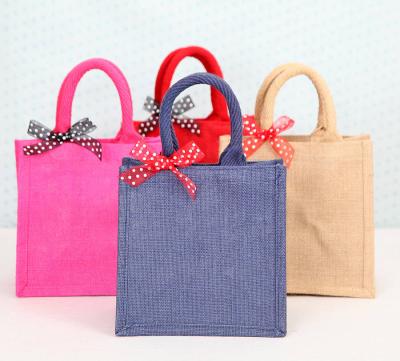 China Wholesale Recyclable Waterproof Colorful Jute Bag With Zipper, Jute Gift Bag, Low Cost Jute Bag for sale