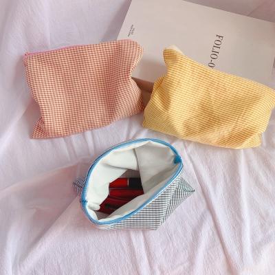 China As shown in the figure Vintage niche plaid pen bag ins Girly Heart Large capacity jk Square stationery bag Girl pencil bag for sale