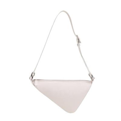 China Terndy PU Women Fashion Triangle Shaped Handbag High Quality PU Leather Purses Cross - Body Shoulder Women Purse for sale