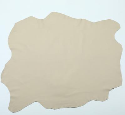 China Waterproof high quality leather fabric sheepskin raw material processing products used for various bags processing for sale