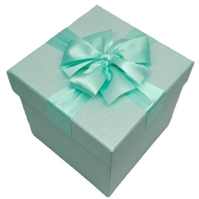 China Recyclable Delicate Multi Style Valentine Box Gifts Paper Fold Gift Box With Ribbon for sale